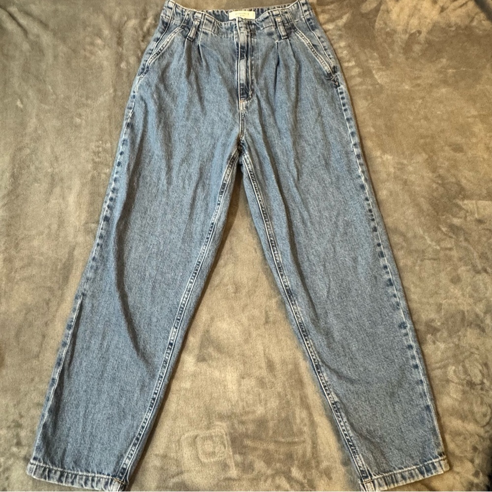 Dynamite Gigi Blue Denim Pants

#1288